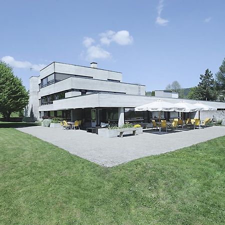 מלון Centre De Sornetan מראה חיצוני תמונה